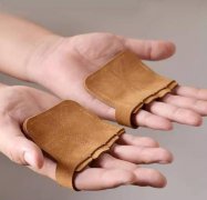 撸铁护掌健身手套引力向上握力带四指单杠辅助训练装备防起茧